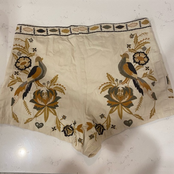 ✨ S O L D ✨ Spell and the Gypsy Hacienda Shorts - Picture 7 of 7